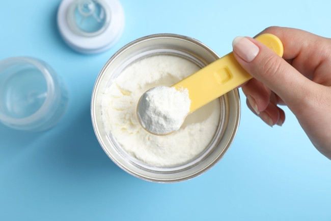 «الغذاء»: سحب احترازي طوعي لدفعات محدودة من حليب «نستله» للأطفال