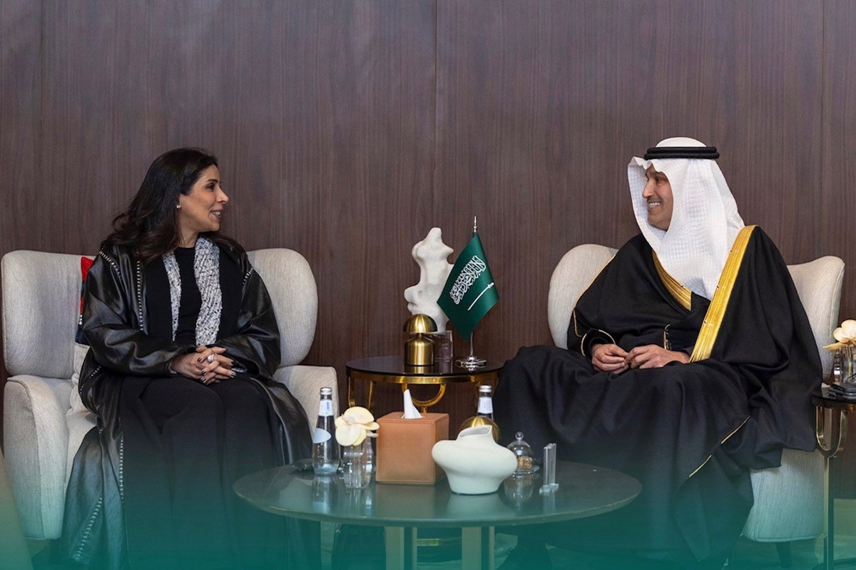 المشعان تبحث تعزيز التعاون بمجالات النقل والخدمات اللوجستية مع وزير النقل السعودي 