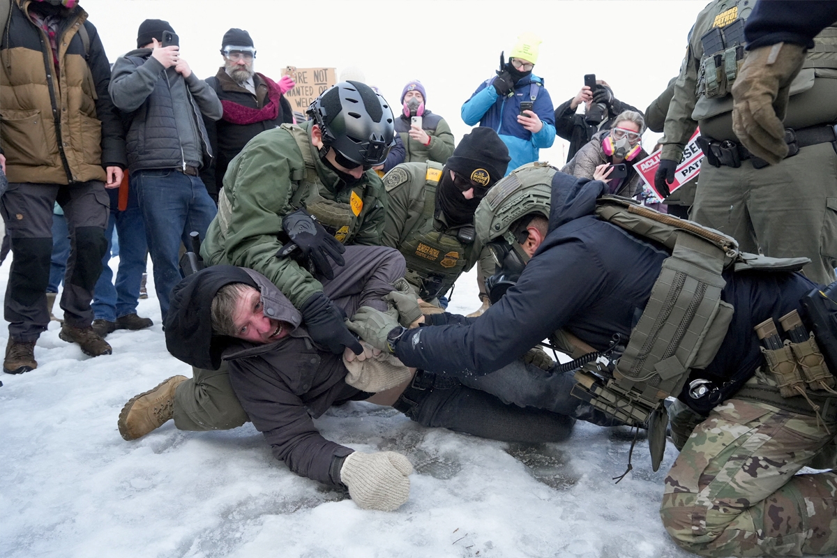 ترامب: سنسيطرعلى فنزويلا لسنوات 