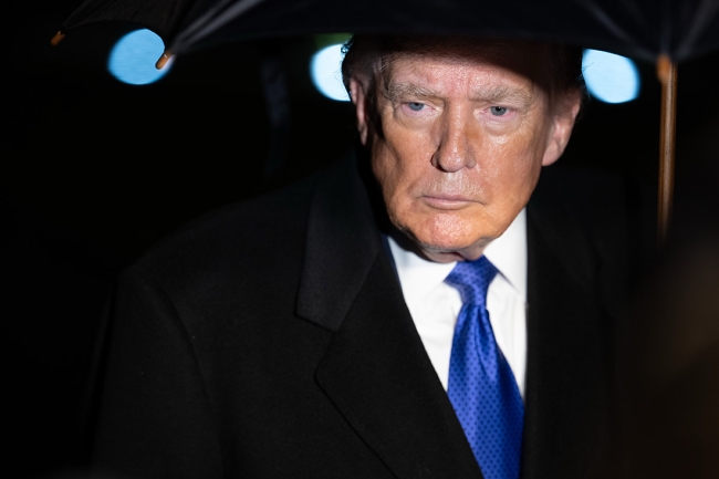 ترامب يطلع على خيارات لشن ضربات على إيران