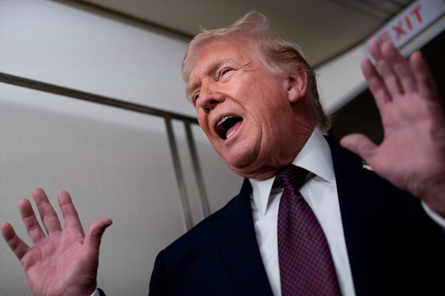 ترامب: إيران اتصلت وتريد التفاوض.. وسنتخذ قراراً