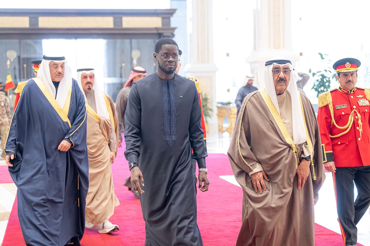 سمو الأمير يستقبل رئيس السنغال بمناسبة زيارته الرسمية للبلاد 