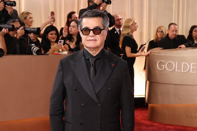 المخرج جعفر بناهي يدعو المجتمع الدولي إلى دعم الشعب الإيراني «الأعزل» 