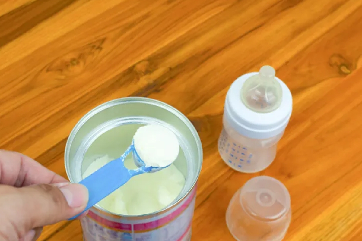 «الغذاء»: سحب طوعي لمنتجات حليب للأطفال 