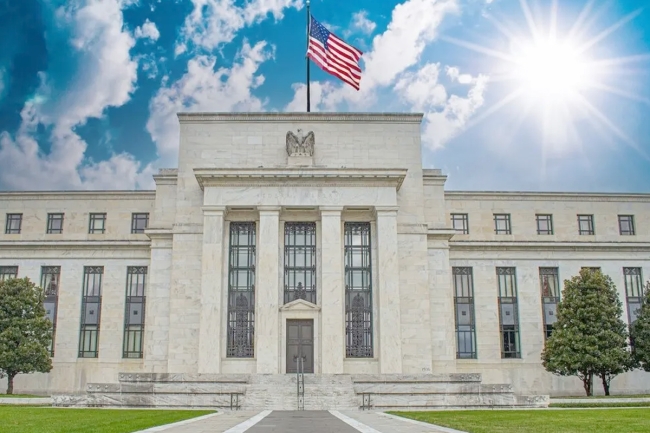 محافظو بنوك مركزية يدعمون باول بمواجهة ترامب. أكدوا في بيان أن رئيس «الفدرالي» الأميركي خدم بنزاهة 