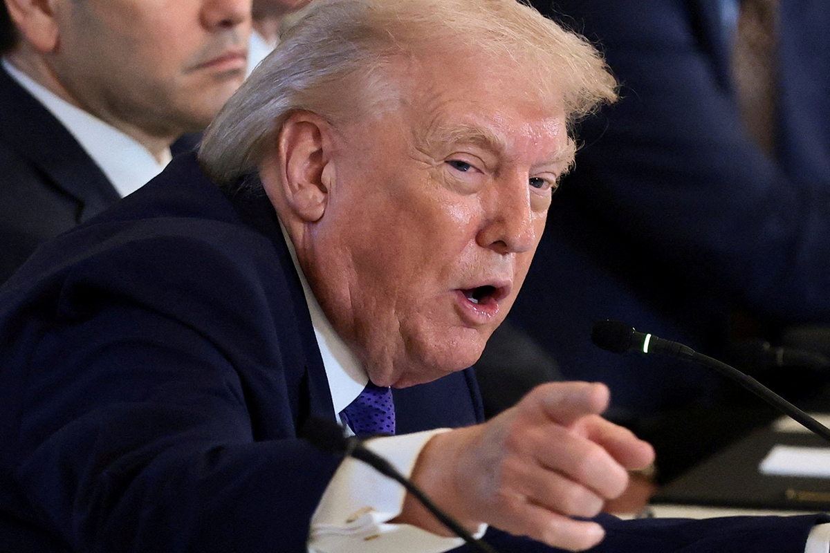 ترامب يفرض رسوماً جمركية على دول أوروبية بسبب قضية جرينلاند 