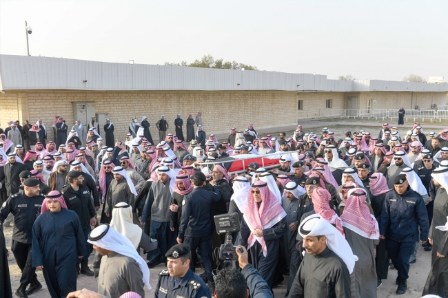 الكويت شيعت الشهيد الخمسان