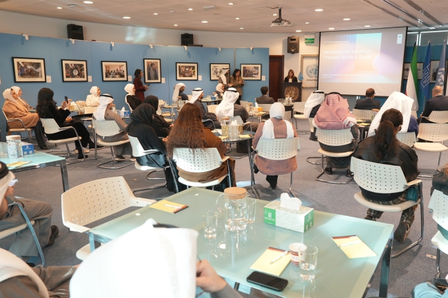 برنامج الأمم المتحدة استعرض السندات والصكوك السيادية . مورلي: وجود البرنامج في الكويت يهدف إلى دعم التنمية المستدامة والتحول الاقتصادي. بناء فهم مشترك للأدوات التمويلية ودورها في دعم «رؤية الكويت 2035» 
