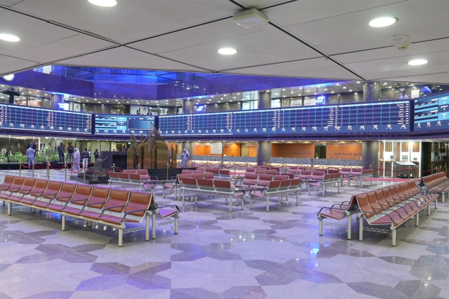 هدوء الأوضاع الجيوسياسية ينعكس إيجاباً على البورصة. قيمتها السوقية كسبت 437.3 مليون دينار... وإقبال شرائي على عدد واسع من الأسهم 