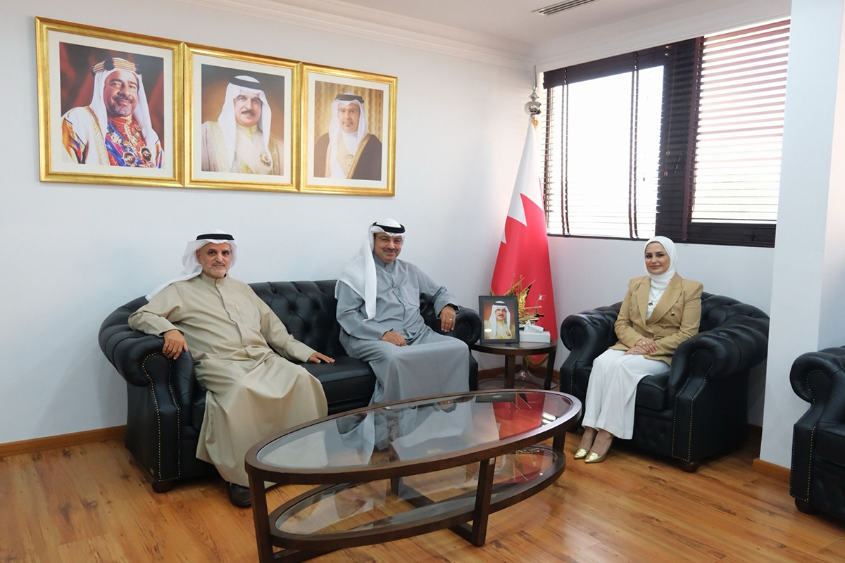 البصيري و«التعليم العالي البحريني» ناقشا التعاون وتطوير البرامج الأكاديمية 