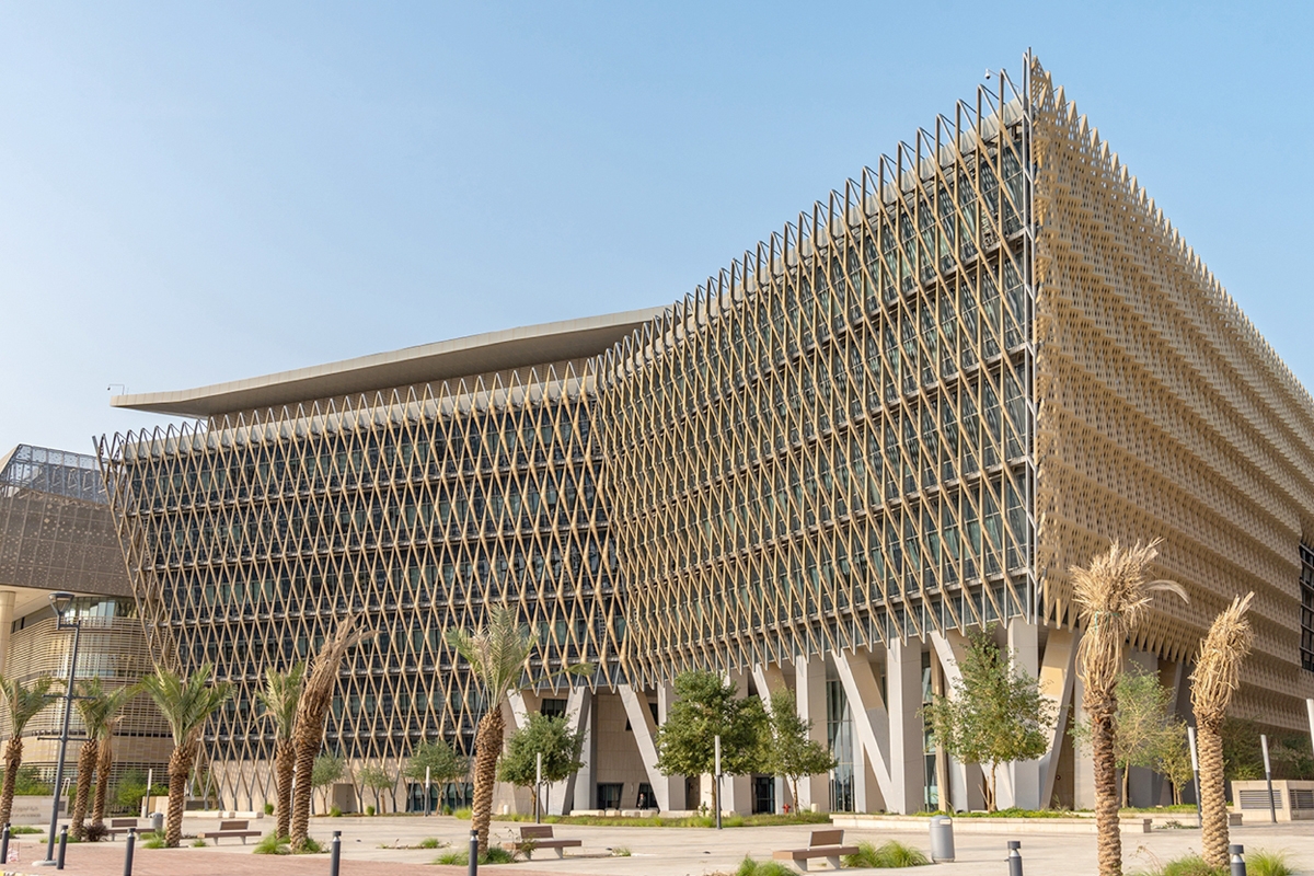 الجامعة: بدء فترة السحب والإضافة غدا 