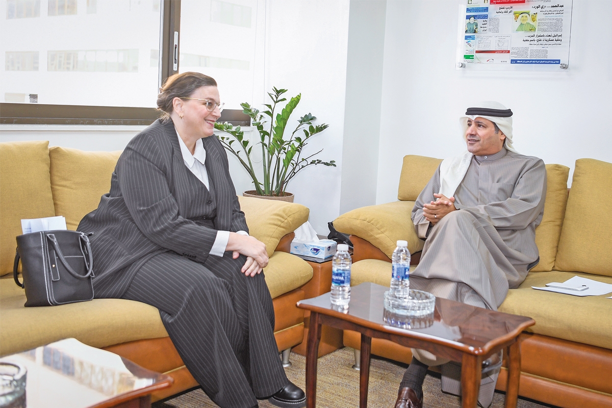 رئيس التحرير يستقبل سفيرة كندا 