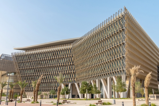 الجامعة: بدء فترة السحب والإضافة غدا