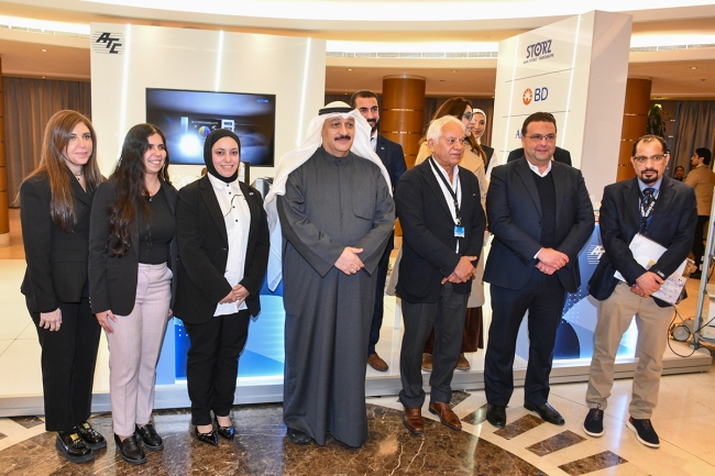 وزير الصحة: الجراحة الروبوتية ركيزة أساسية بمنظومة التطوير الجراحي في الكويت