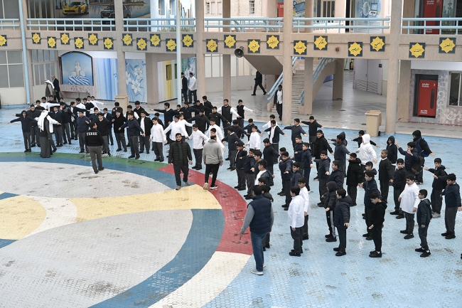 المدارس تعاود استقبال طلبتها مع انطلاق الفصل الدراسي الثاني