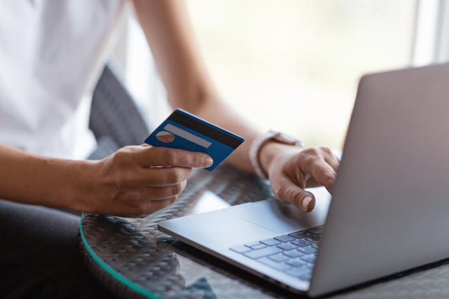 وقف تحويل أموال التبرعات عبر حساب «الخارجية» اعتباراً من فبراير المقبل