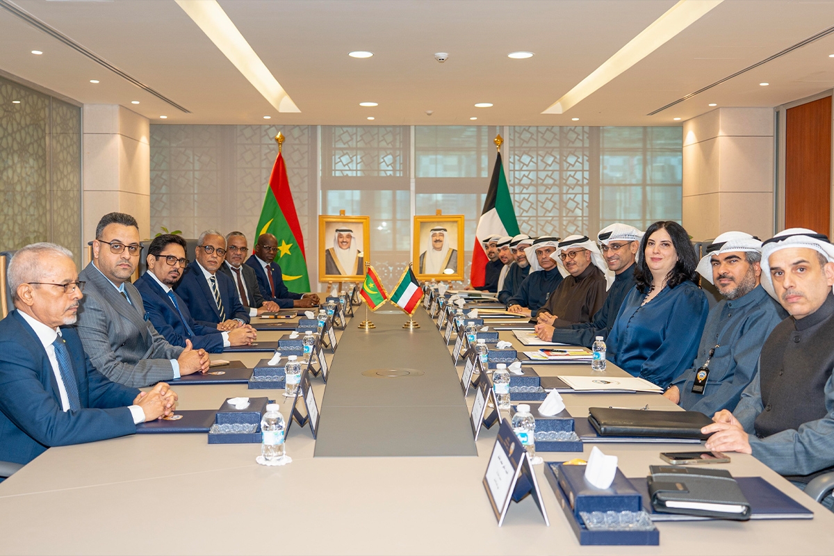 وزير «المالية» بالوكالة يبحث ووزير الشؤون الاقتصادية الموريتاني التعاون المالي والاستثماري 