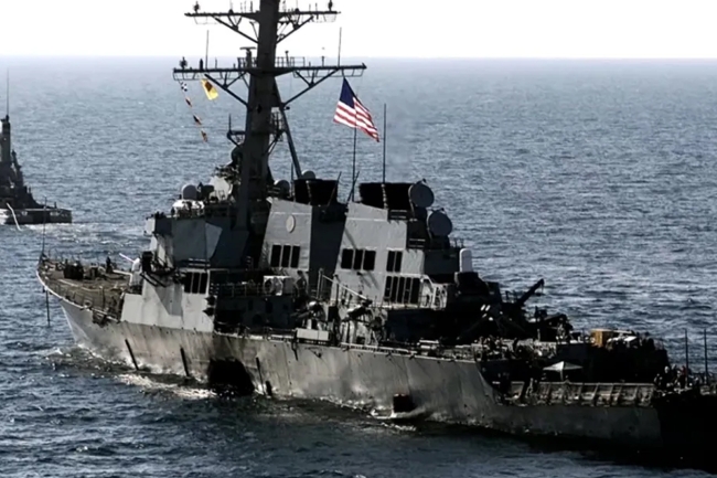 مدمرة أخرى تابعة للبحرية الأميركية تصل إلى الشرق الأوسط