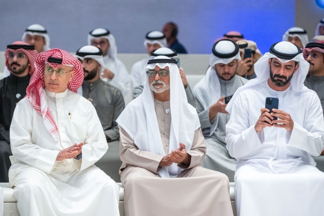 نهيان بن مبارك : نعتز بقادة الكويت والإمارات وعملهم المخلص لأجل الإنسانية