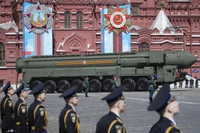 روسيا: لم نعد ملزمين بآخر معاهدة نووية مع الولايات المتحدة