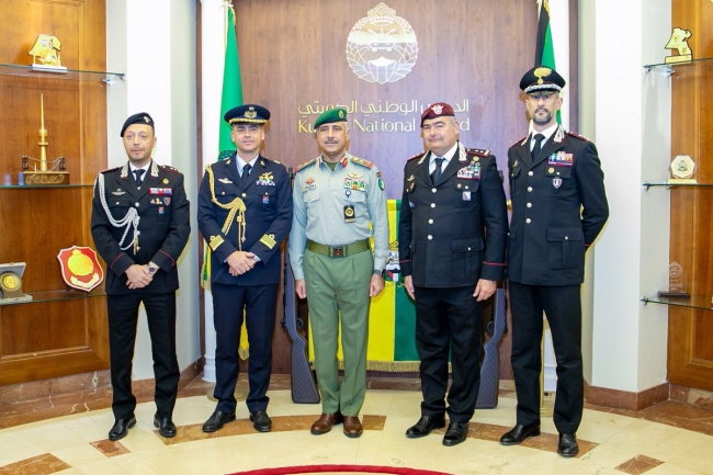 الحرس الوطني يبحث التدريب وتبادل الخبرات مع «الكارابينييري»