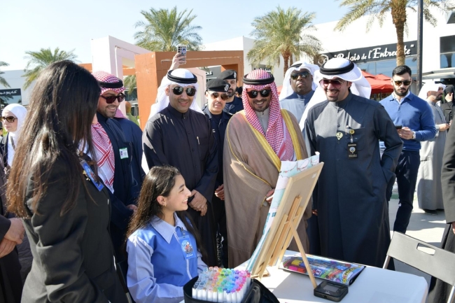 محافظ «مبارك الكبير»: دعم لا محدود للأنشطة الثقافية والفنية المساهمة في ترسيخ القيم الوطنية