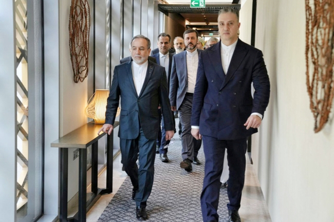 «الجريدة» تكشف كواليس «اجتماع مسقط» بين عراقجي وويتكوف