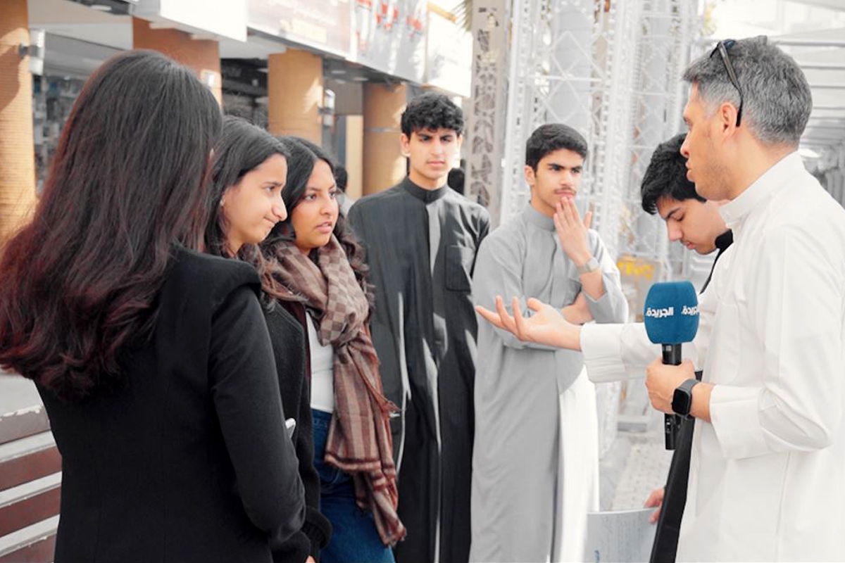 الزميل السليمان والطلبة في المباركية