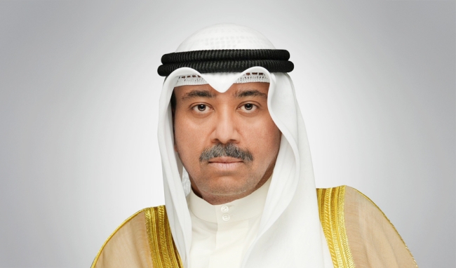 وزير الدفاع: نعاهد الأمير على الولاء والوفاء والذود عن الوطن