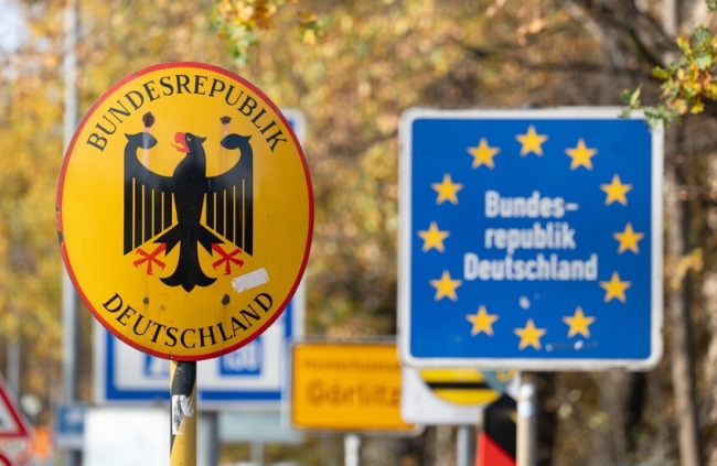 البرلمان الألماني يقر سلسلة قوانين لتشديد إجراءات الهجرة واللجوء البرلمان الألماني يقر سلسلة قوانين لتشديد إجراءات الهجرة واللجوء