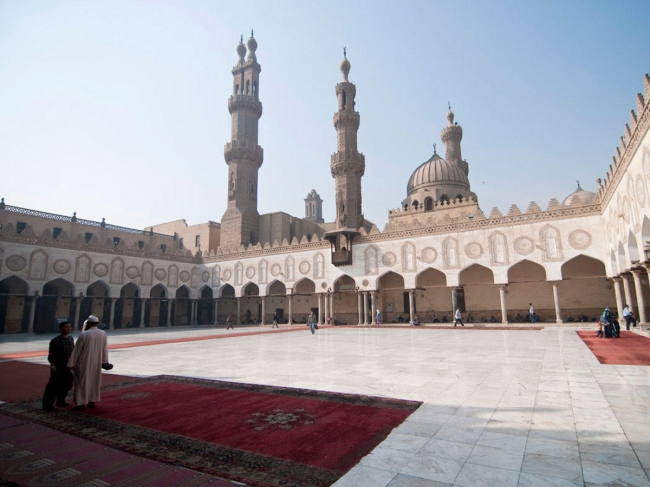 «الأزهر» يستنكر انتهاك سيادة الدول العربية ويطالب بوقف الحرب ونزيف الدم