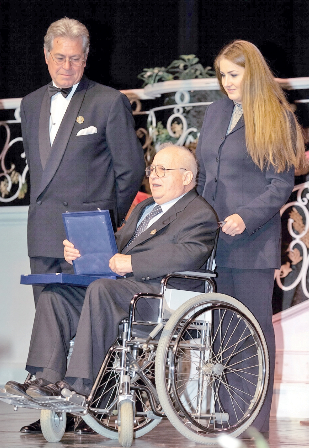 تكريم عاطف سالم
