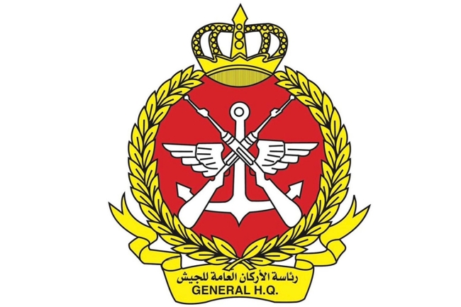 رئاسة الأركان: الدفاعات الجوية الكويتية تتعامل حالياً مع هجمات صاروخية في أجواء الكويت 
 