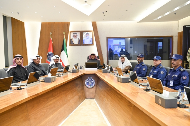 سمو ولي العهد يزور «الإطفاء» ويثمن جهود المنتسبين في حماية الأرواح والممتلكات