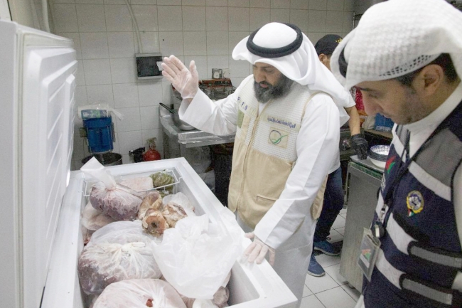 «هيئة الغذاء»: ضبط مطعم ومسمكة وإتلاف أغذية مغشوشة في العاصمة