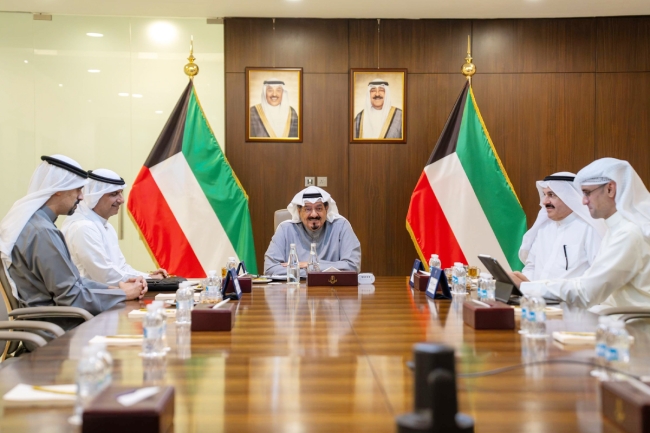 رئيس الوزراء يترأس اجتماعا لمناقشة آخر التطورات الاقتصادية وانعكاساتها خلال الأزمة الراهنة