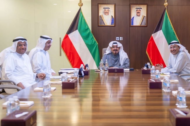 رئيس الوزراء يترأس اجتماعاً لبحث خطط تعزيز المخزون الاستراتيجي