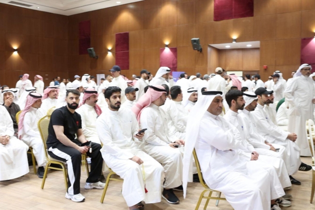 «التربية»: تسليم الكتب لطلبة 65 مدرسة بـ «حولي»