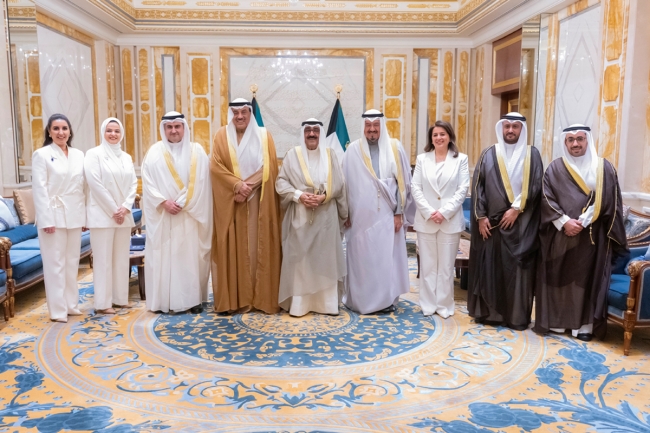 رئيس مجلس الوزراء يستقبل وزير العدل ورئيس وأعضاء «هيئة مكافحة الفساد»