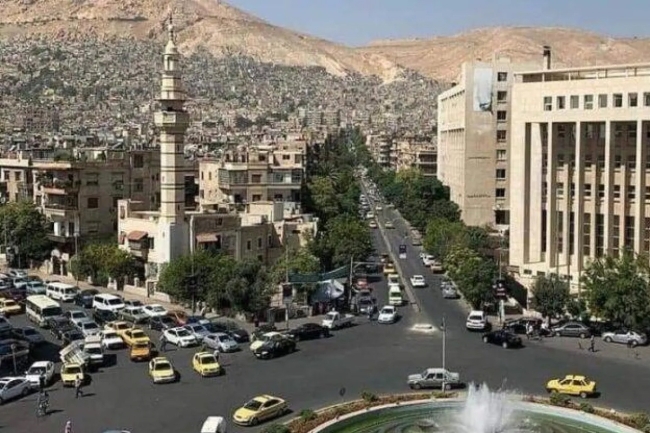 التلفزيون السوري: الانفجارات التي سمعت في دمشق ناتجة عن اعتراض دفاعات جوية إسرائيلية لصواريخ إيرانية 