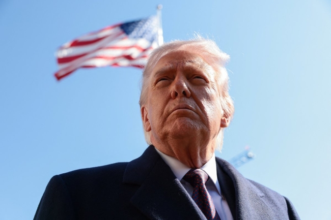 ترامب يعلن إنقاذ الطيار الأميركي المفقود في إيران