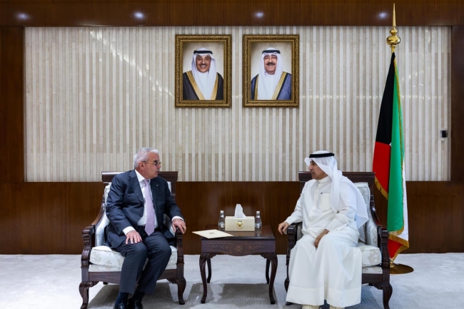 وزير الخارجية يتلقى رسالة خطية من وزيرة خارجية فلسطين تتصل بالعلاقات الثنائية