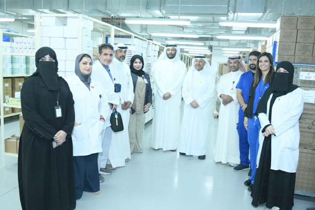 الناصر يتفقد مستشفى الفروانية ويطلع على جاهزية مرافقه