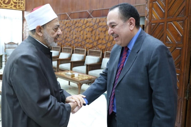 شيخ الأزهر الشريف يدين الاعتداءات الإيرانية على دول الخليج والأردن والعراق