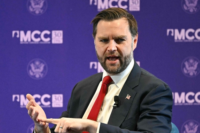 نائب الرئيس الأميركي يُرحب بـ«الهُدنة الهشة» مع إيران: ترامب «غير صبور» ولا يُمكن العبث معه. فانس يدعو طهران إلى التفاوض «بحسن نيّة» للتوصّل إلى اتفاق طويل الأمد 