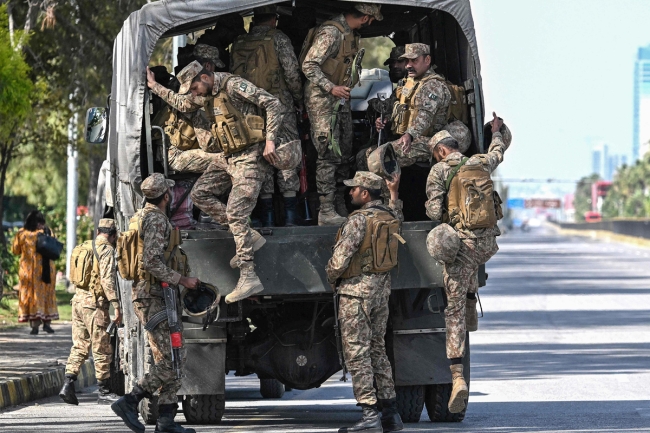 قوات باكستانية تنتشر في السعودية و«الخليجي» يدعم حصر السلاح ببيروت