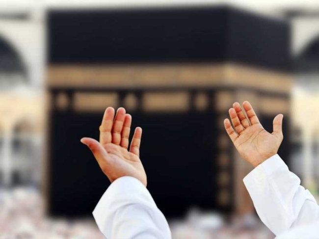 قنصلية الكويت في جدة تهيب بالمواطنين الراغبين بأداء العمرة التقيد بالتعليمات التنظيمية السعودية. استعداداً لموسم الحج. إيقاف إصدار تصاريح العمرة عبر «نسك» ابتداءً من 18 أبريل الجاري حتى 31 مايو المقبل 