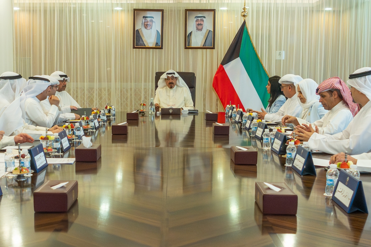 العبدالله: الحفاظ على الخدمات الأساسية واستمرار تنفيذ المشاريع التنموية الكبرى 