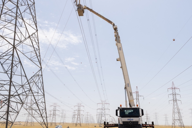 إحالة عطاءَي صيانة «الضغط العالي» بالمنطقة الثالثة إلى «الكهرباء»