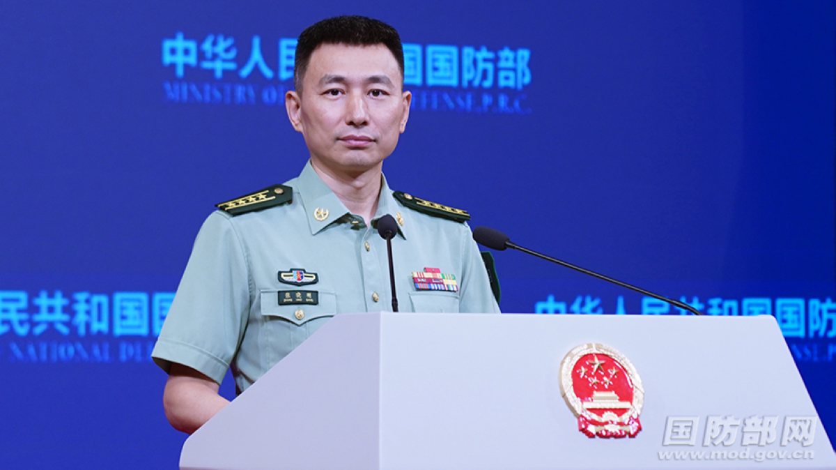 الدفاع الصينية تندد بما يسمى «استقلال تايوان» لتقويضه السلام عبر مضيق تايوان 